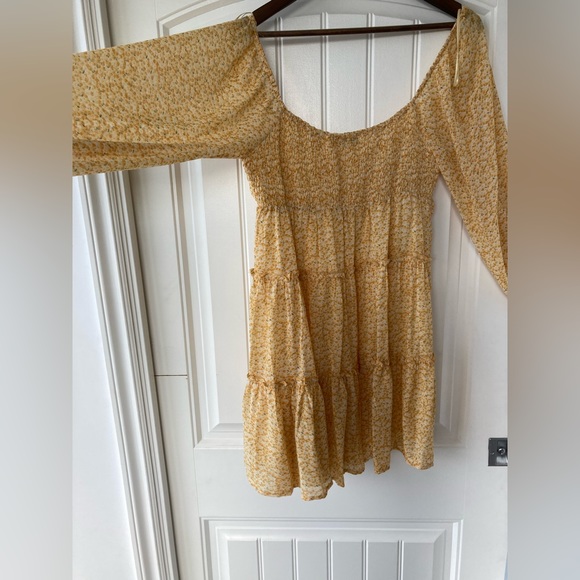 Floral Dress! - Picture 7 of 8